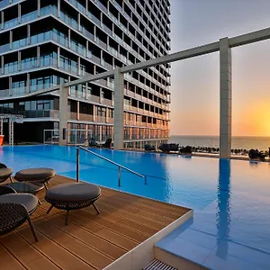 5* Hotel Shangri-la